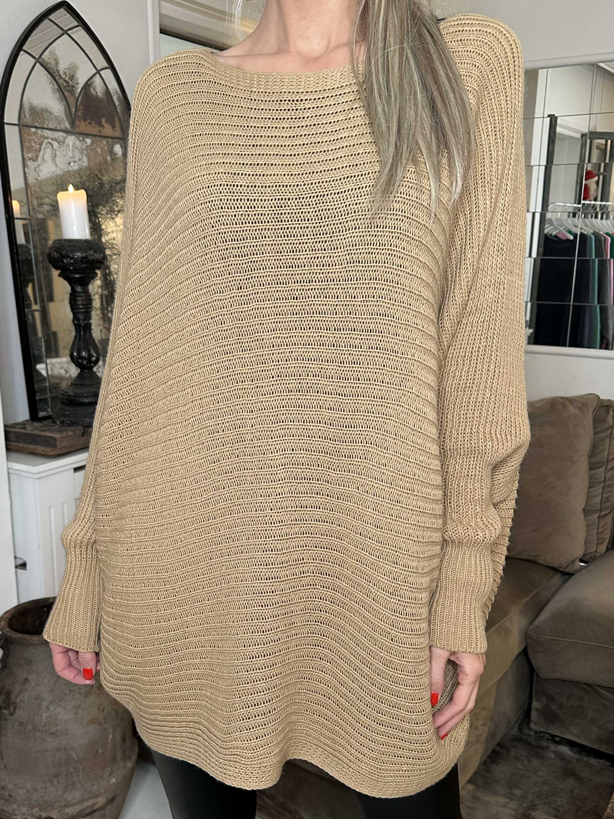 Gabbi - Oversized strik med flagermusærmer
